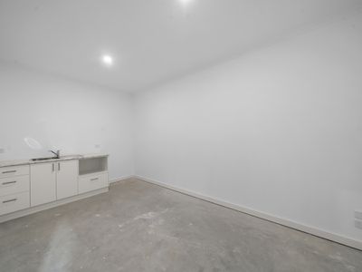 6 PEARCE STREET, Seymour