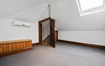 70 WOODS STREET, Beaconsfield