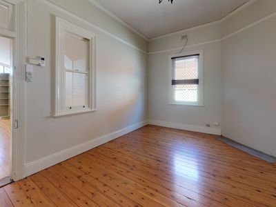 112 Bultje Street, Dubbo