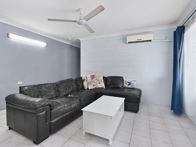 1 / 10-12 CURTIN STREET, Westcourt