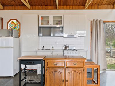105 Speed Road, Hilldene