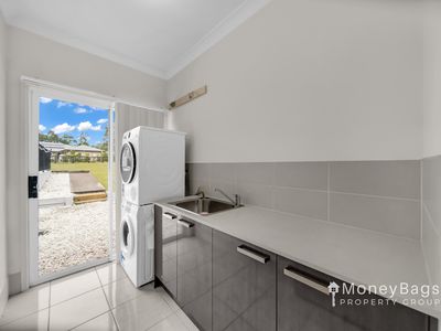 48-50 Mackenzie Avenue, Riverbend