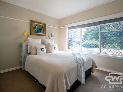 169 Macquarie, Glen Innes