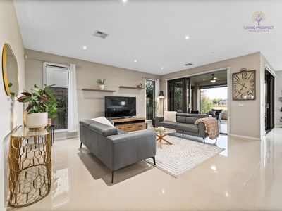 16 Outrigger Court, Point Cook