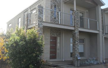 15 Sepal Lane, Pakenham