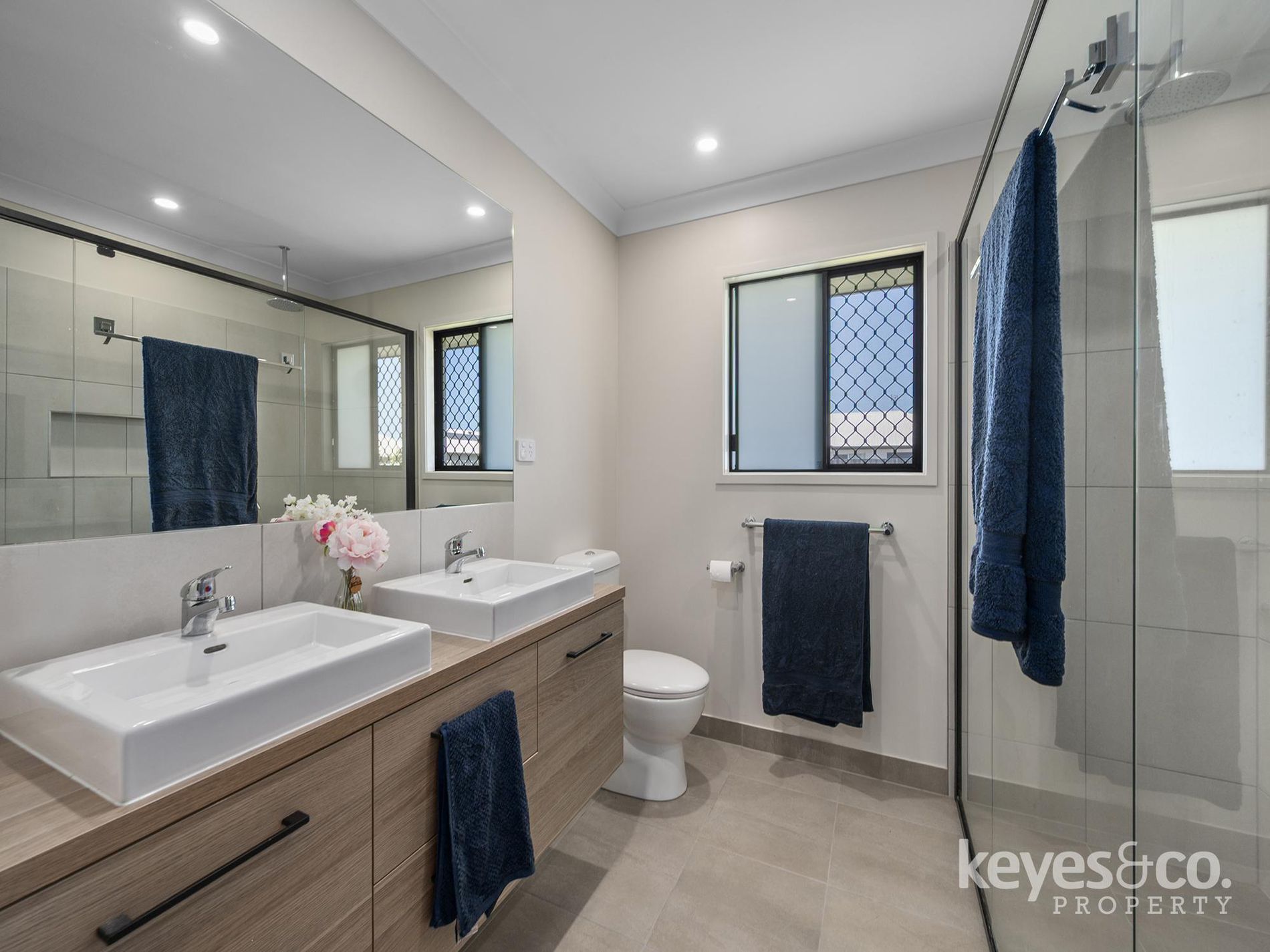 2 Coolamon Street, Mount Low