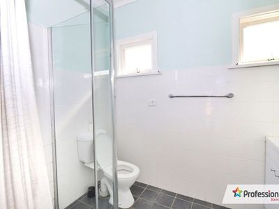2 Burdett Crescent, Blacktown