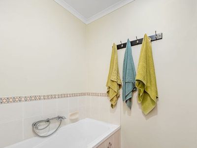 16 Flemming Avenue, Burnside