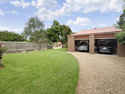 1 Corhanwarrabul Close, Rowville