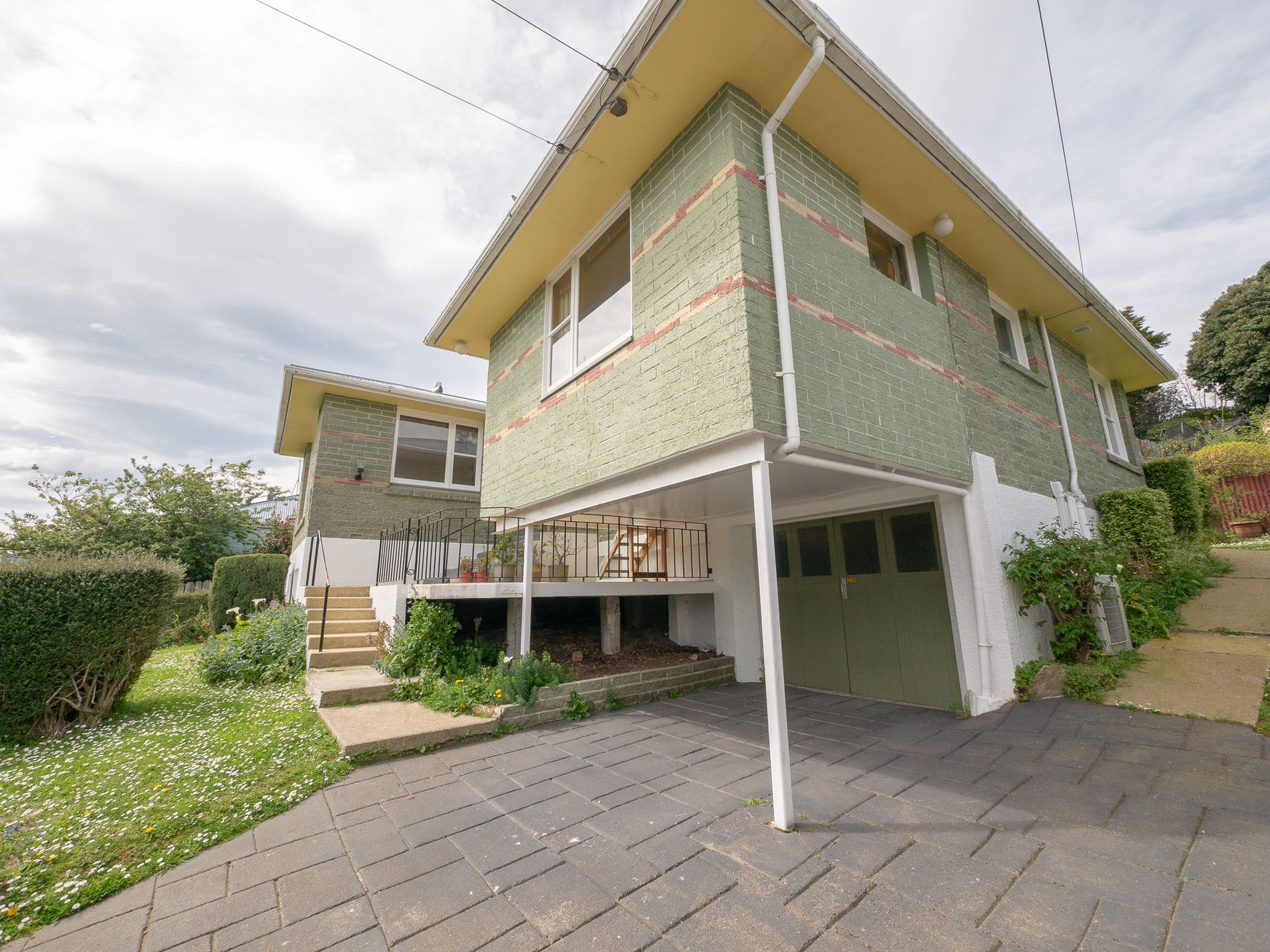 A / 97 Wickliffe Terrace, Port Chalmers