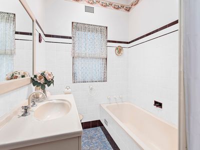 342 Northcliffe Drive, Lake Heights