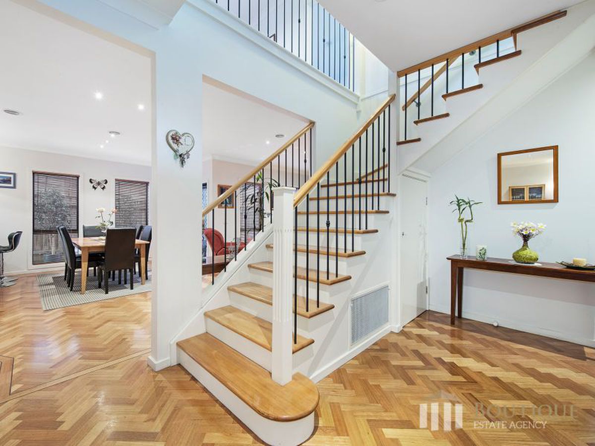 2 / 94 Bellbrook Drive, Dandenong North