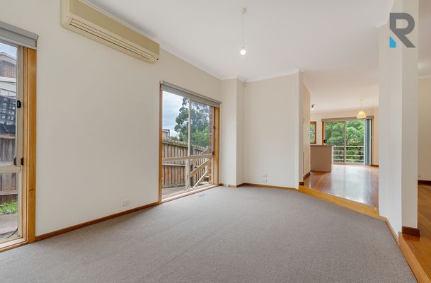 2 / 7 Hawick Court, Greenvale