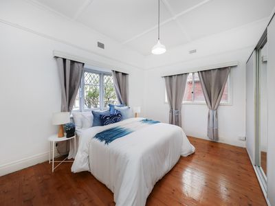 18 Roxburgh Street, Ascot Vale
