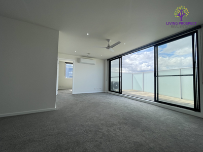 210 / 112-114 Pier Street, Altona