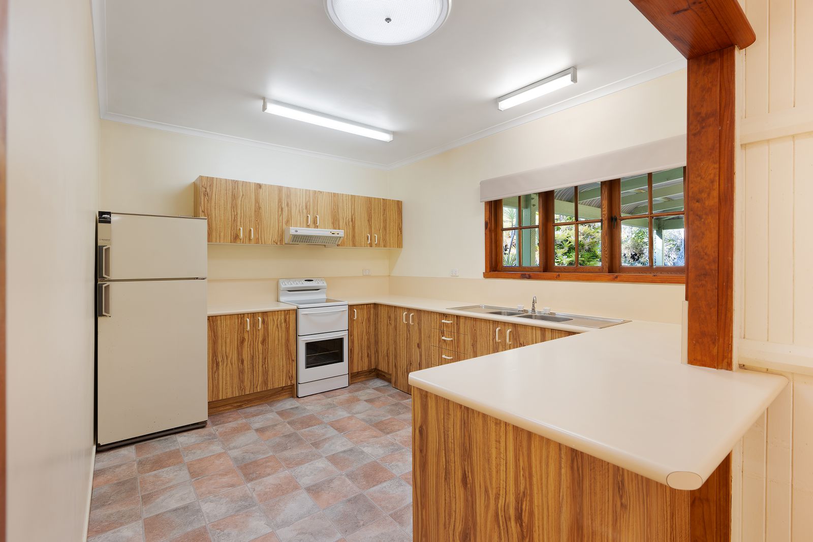 Photo 10 of 15, 17 Coveys Road, Tinbeerwah