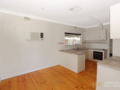 17 Howard Street, Horsham