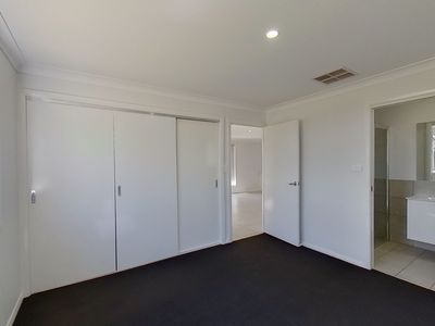 73a Champagne Drive, Dubbo