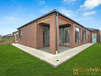 12 Eshal Crescent, Wyndham Vale