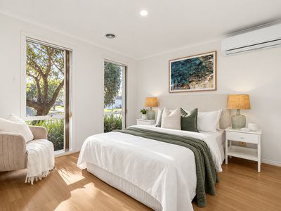 1 Seaspray Ct, Hastings