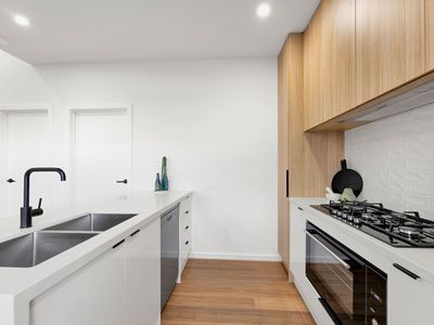 1 / 235 Oriel Road, Heidelberg West