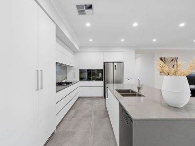 10 Sesame Mews, Henley Brook