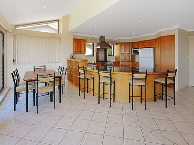 40 Seaview Street, Mollymook