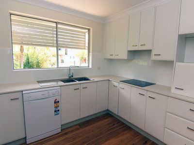 13 Stephen Street, Forster