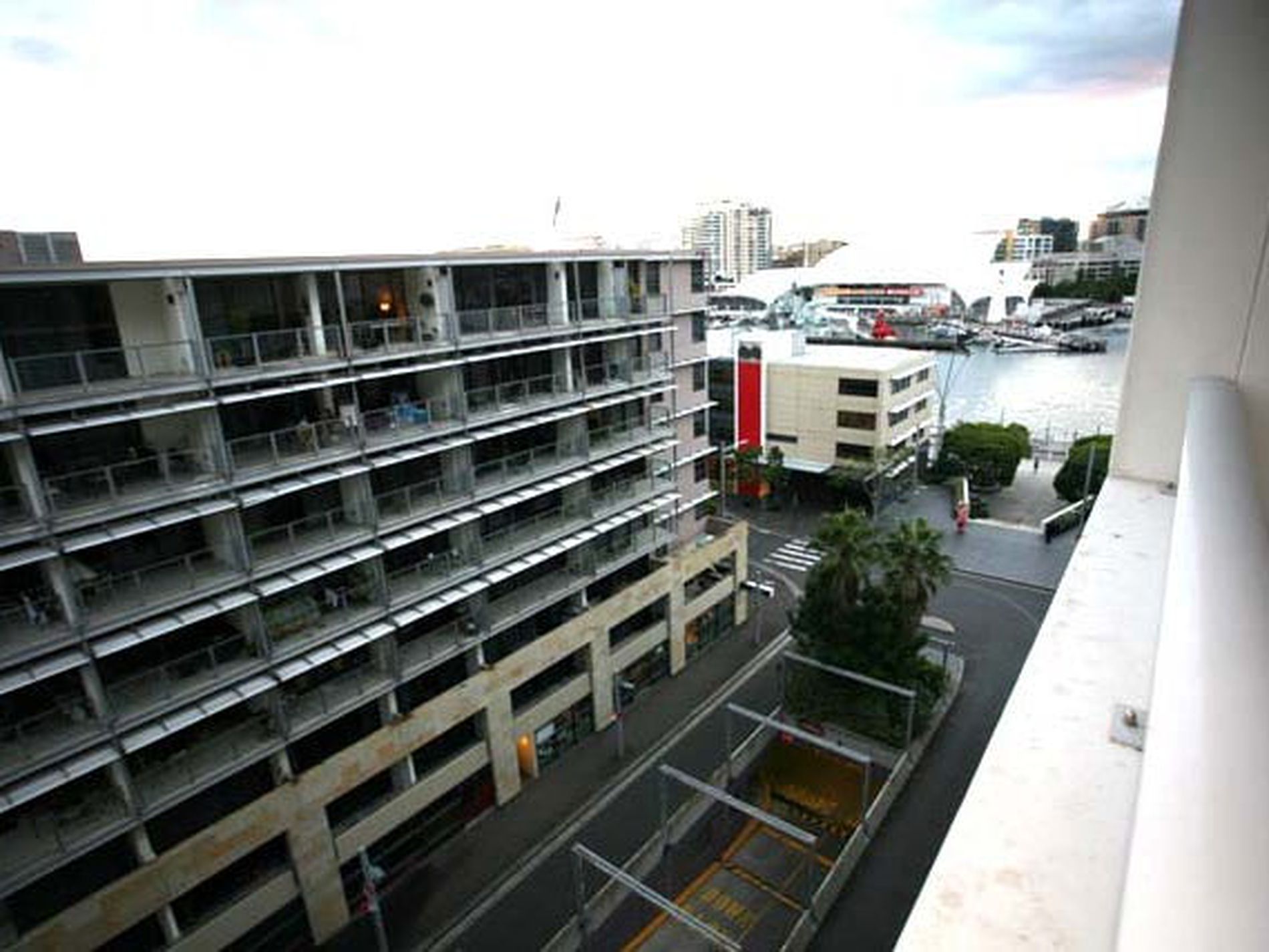 813 / 35 Shelley Street, Sydney