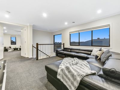 12 Guernsey Street, Clyde North
