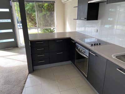 2 / 10-12 Lindsay Street, Newcomb