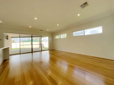 11 Park Road, Byford