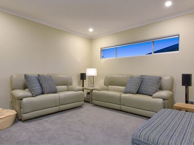 10 Fairy Parade, Alkimos