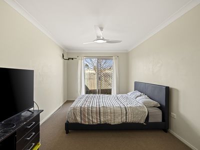2 / 402 Alderley Street, Kearneys Spring
