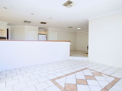 32 Argonaut Avenue , Waikiki