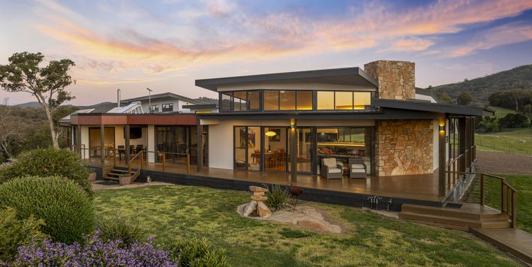665 Fernhills Road, Marraweeney