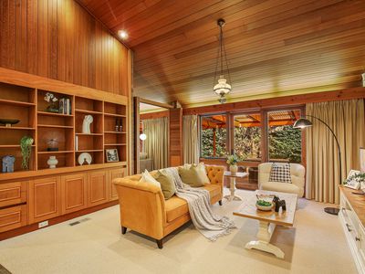 15 Sesame Street, Mount Waverley
