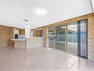 122 Glencoe Loop, Kinross