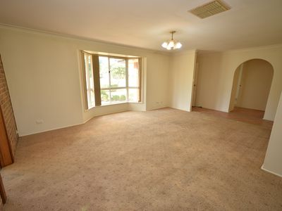 5 Ebelina Crescent, Parkes