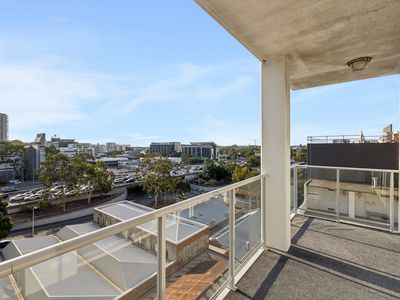 17 / 996 Hay Street, Perth