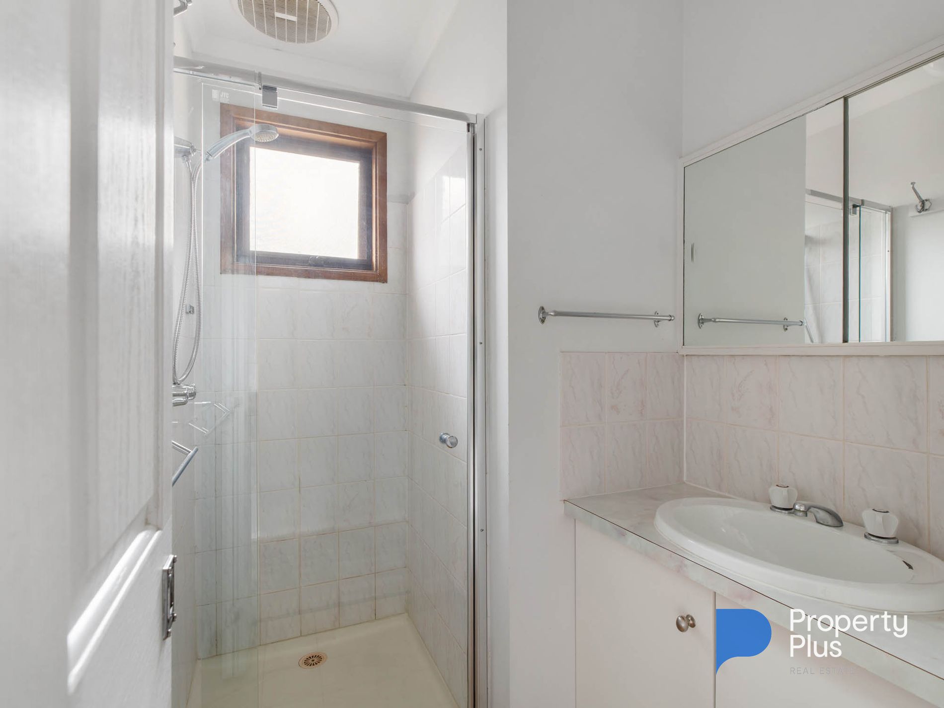 7 / 9 Crusoe Road, Kangaroo Flat