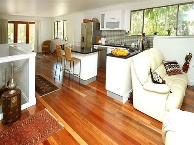 8 Pakee Street, Alexandra Headland