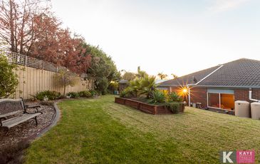 13 Castle Court, Beaconsfield