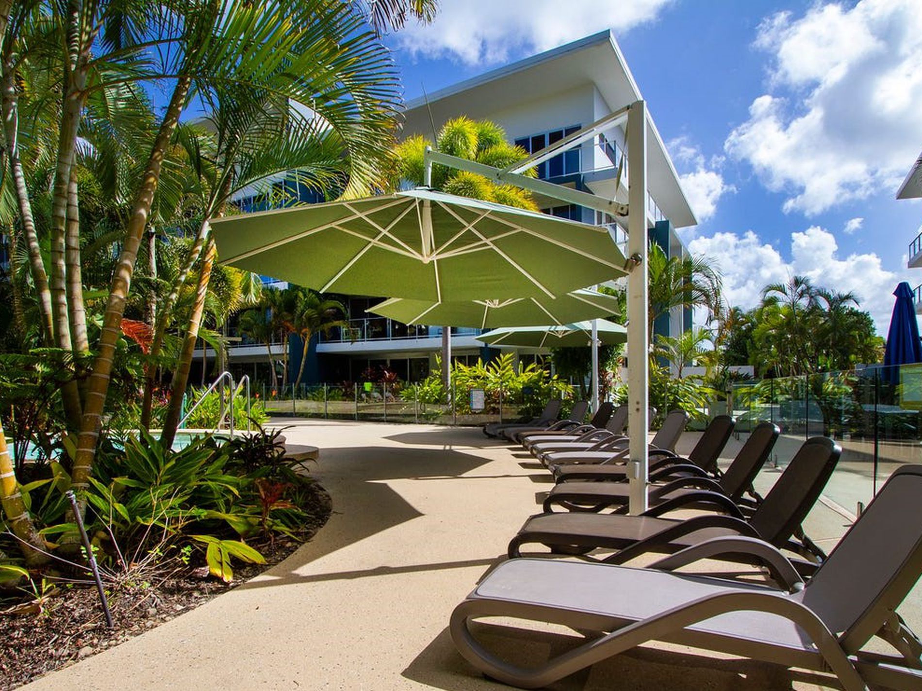 1318 / 2 Activa Way, Hope Island