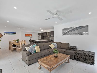 48 Hughes Road, Urangan