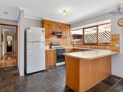 80 Mintaro Way, Seabrook