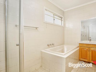 1 / 3 Dempster Street, West Footscray