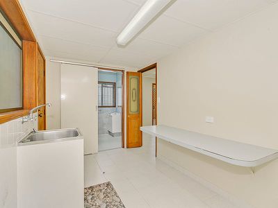 5 Noela Court, Rochedale South