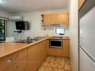 9 / 21 Peerless Avenue, Mermaid Beach
