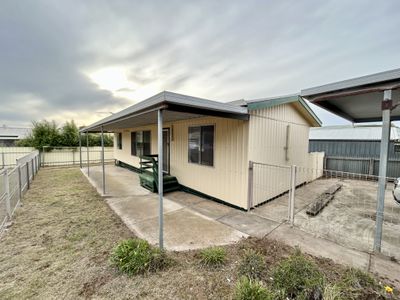 25 East Terrace, Meningie